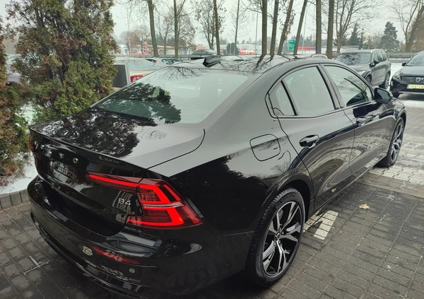 Volvo S60 cena 223700 przebieg: 10, rok produkcji 2023 z Marki małe 154